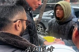 佩總行動(dòng)啊！自由市場(chǎng)開(kāi)啟了 佩林卡還在給你球迷簽名合影呢~